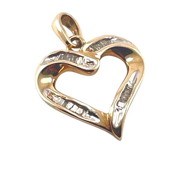 10K Yellow Gold & Diamond Heart Pendant Double-Sided Textured Design Valentines - Picture 1 of 9